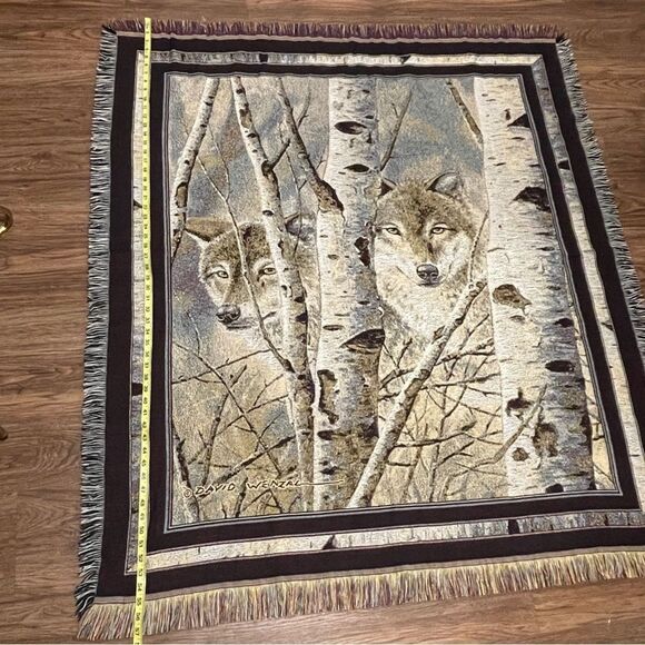 NWOT Mohawk Fleeting Glimpse Wolf In Birch Trees Tapestry Throw by David Wendell - Picture 8 of 9